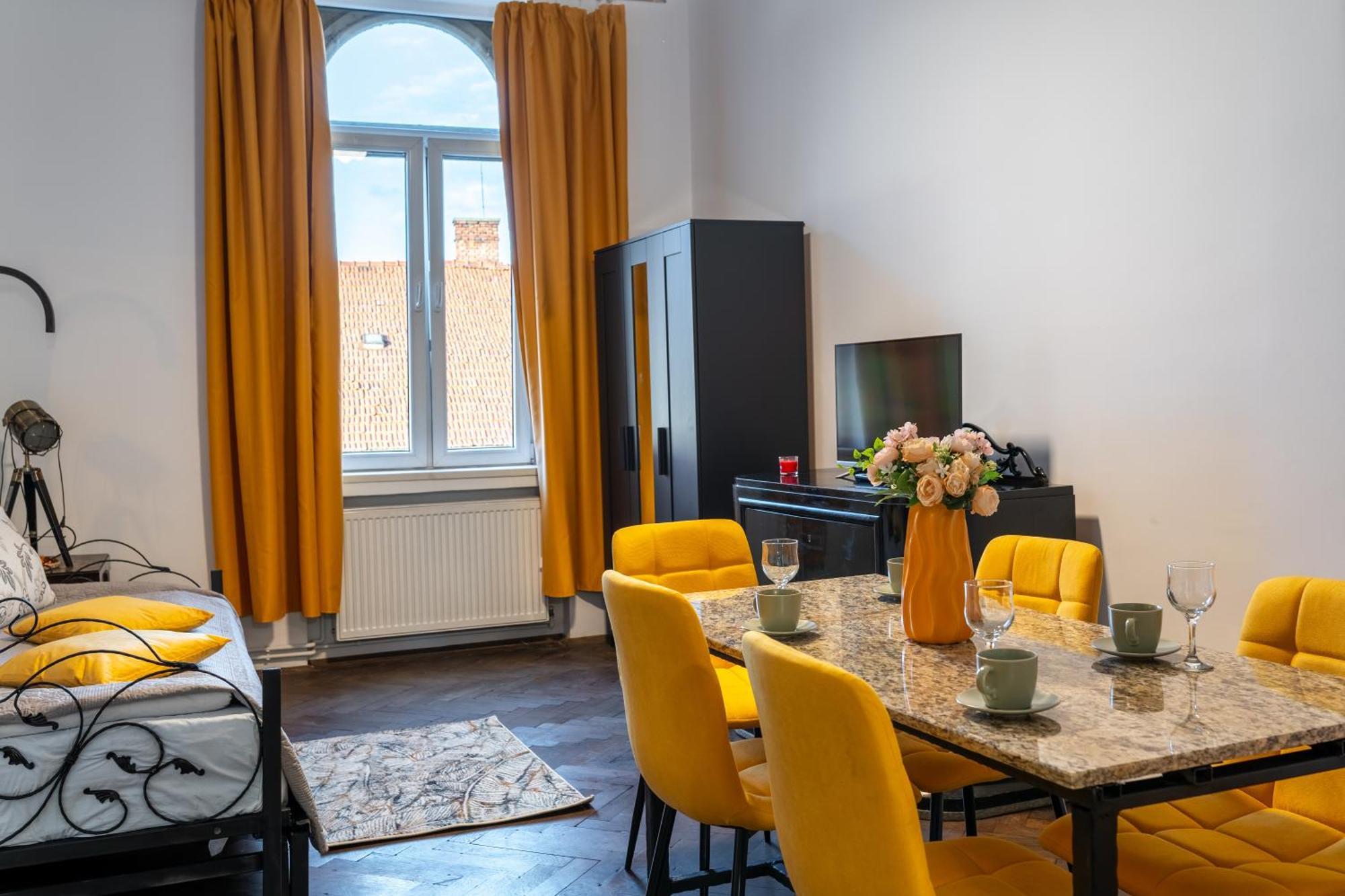 Noble 5 Star House In Unirii Plaza Βίλα Κλουζ-Ναπόκα Εξωτερικό φωτογραφία